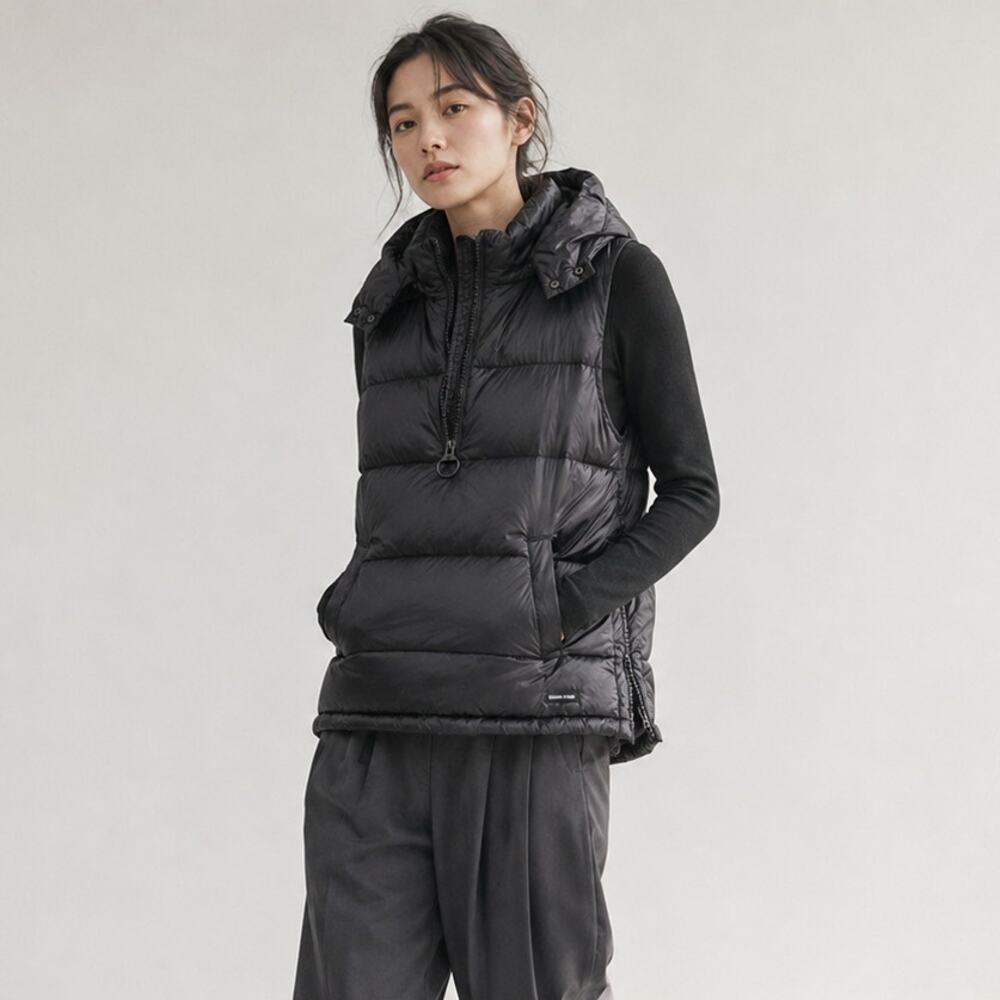 DKNY Sport Premium Down Black Half-Zip Down Puffer Hood Vest, size M